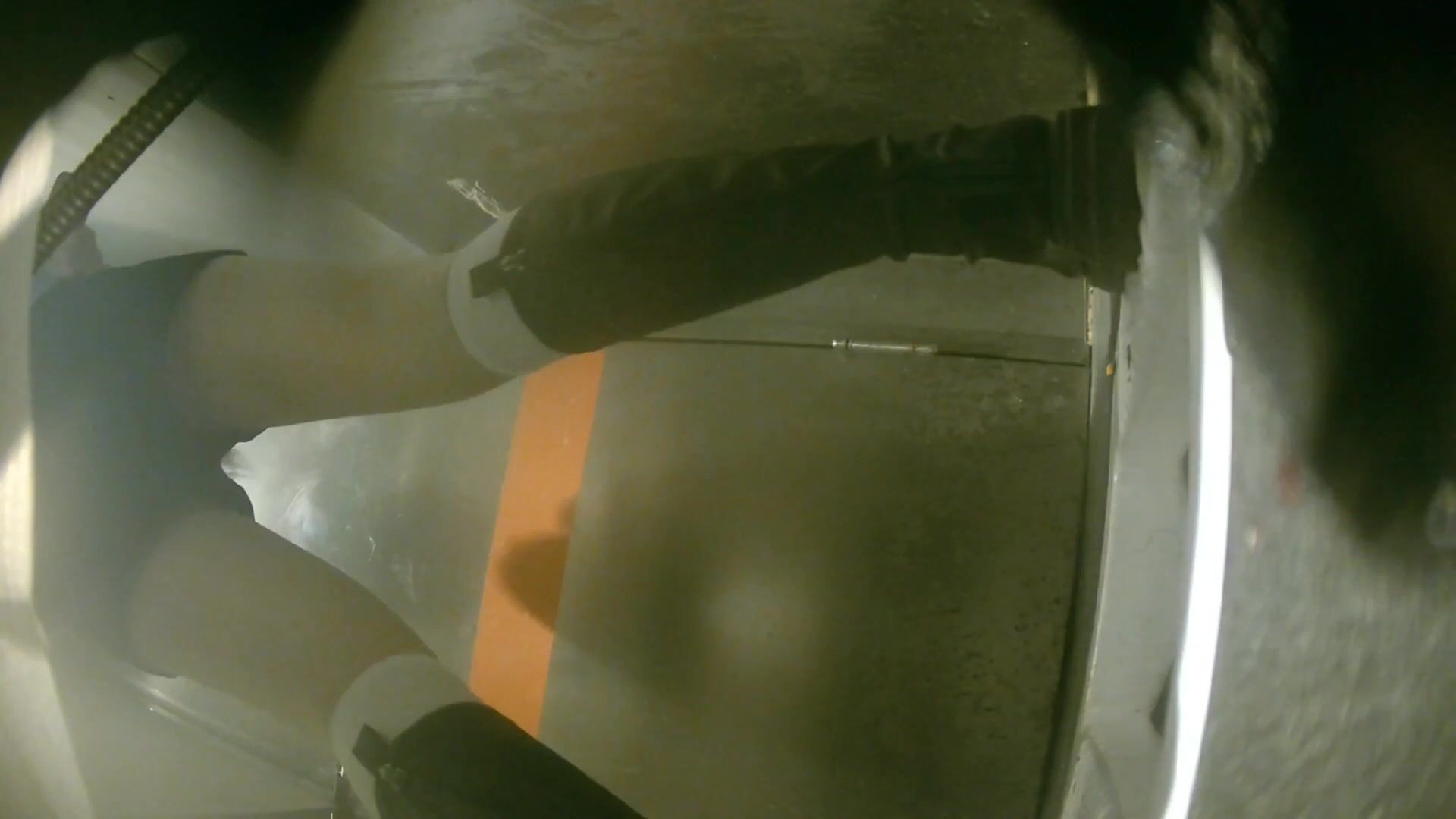 精品厕拍⑵，夜场公共女厕后位正面真实偷拍超多性感美丽小姐姐方便11