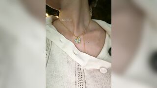 22岁少女【nidebaby】高尔夫跳蛋 会所勾搭技师 道具狂插 有钱人就是会玩5