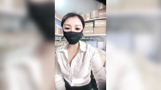 仓库管理员【林安安】上班偷播 丝袜美腿 跳蛋狂震1