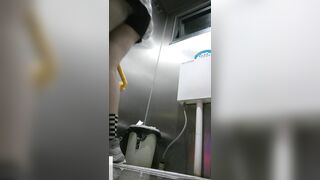 【经典厕拍】师范大学厕所偷拍青春靓丽的小姐姐们00