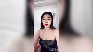 快手【河北冰姐】170高大长腿御姐 露点首次插B自慰B特写