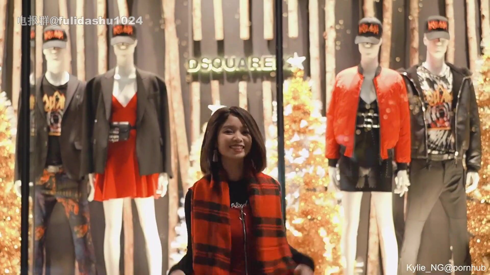 【野外露出】【JasmineJ9966】肛塞户外露出蹲在街角自慰时刻注意旁边有没有陌生人路过酒店大厅露出⑤2