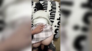 多毛高冷嫩妹和男友的露脸性爱自拍，JK裙萝莉鞋脸穴同框，年轻人肏的激情2