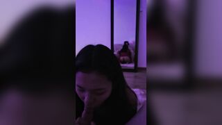 【无水印原档泄密】大一新生跟异地男友周末开房露脸性爱，沉浸式欣赏骚女吃鸡服务，最后还被无套内射了2