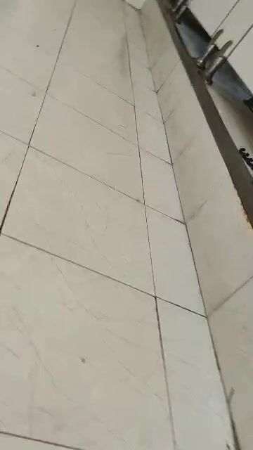 最新6月流出勇闯女厕,在厕所脱光做爱,醉酒呕吐摔倒在呕吐物上逼朝天 还对着妹子打飞机10