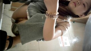 2025年极品厕拍KTV酒吧全景偷拍各种黑丝JK小姐姐的嫩逼