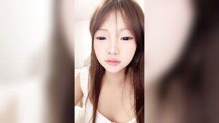 ⚫️6月新品，一线天粉屄精神小妹【梨花诗】下海福利，道具自慰，水狂喷0