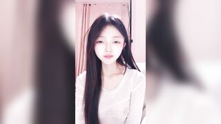 又嫩又极品的小仙女~【小奈美美】道具猛插，自慰合集1