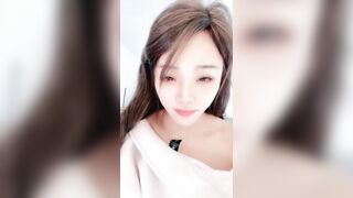 贫乳姐姐超甜！【甜甜的味】合集，大尺度骚逼自慰很诱人11