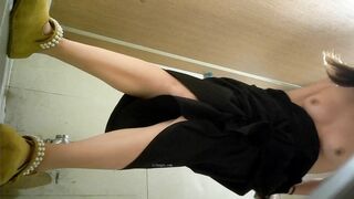 2026年极品厕拍KTV酒吧全景偷拍各种黑丝JK小姐姐的小骚逼2