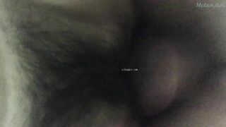 《百度云泄密》美女同事和男上司之间的偷情视频被老公发现而曝光1