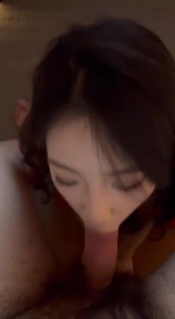 性奴母狗天津大学校花emlly@tammyt口交侍奉金主爸爸 表情淫荡视频福利