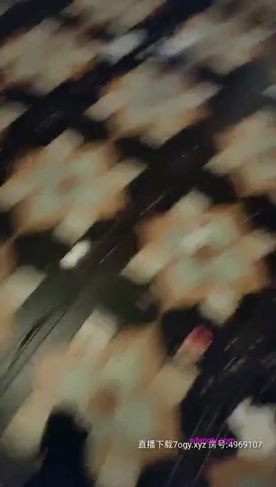 俏皮活潑可愛05後甜美少女,元氣滿滿,荷爾蒙爆棚,不斷哥哥的叫,身體粉嫩還在發育