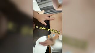 黑丝高中生，女高中生也是这么的色情，水还挺多的，狠狠后入，给她点了个塔斯丁买了点小零食就拿下了，做了三次