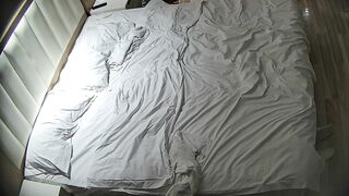 大学城 5-11 刚入住的白嫩美女 先给男友撸射 男友暴力抠逼到美女颤抖 女上才发现美女的奶子太漂亮