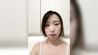 大奶气质少妇博主，色气大奶被炮友各种吃，入珠大棒无套猛攻中出，博主声音非常好听，淫语浪叫非常射爆