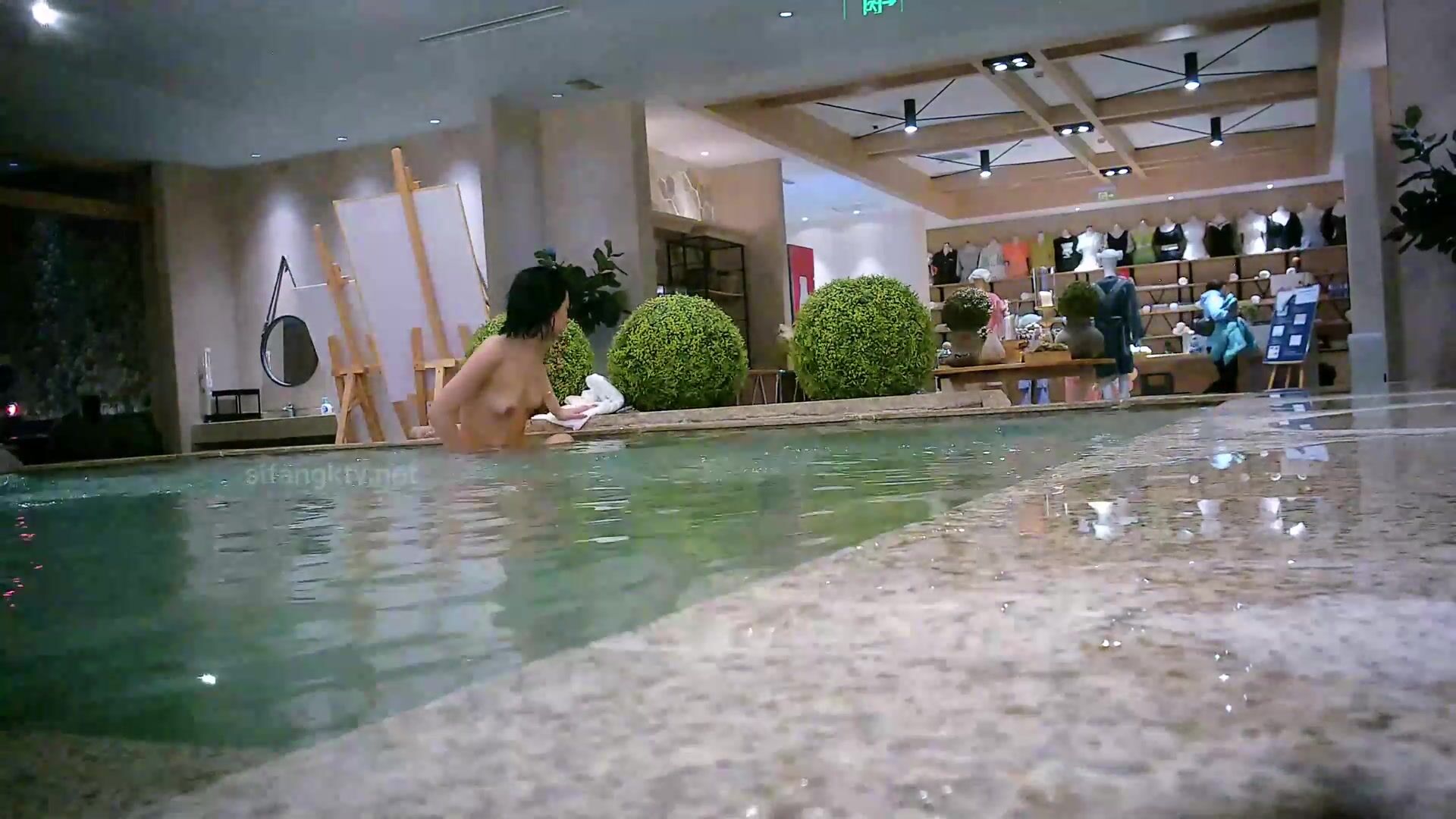 精品推荐 【极品偷拍】国内『温泉会所』贴脸偷拍沐浴更衣泳池戏水第8季8V 好多嫩到出水的美臀2