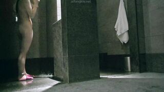 精品推荐 【极品偷拍】国内『温泉会所』贴脸偷拍沐浴更衣泳池戏水第8季8V 好多嫩到出水的美臀3