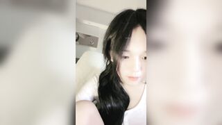 巨乳学妹【危险纯欲体 】奶子相当大大屌狂插自慰喷水！~2