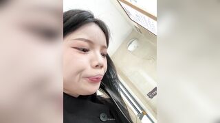 stripchat【Pippin-19】户外小萝莉 长相甜美 好身材大长腿极品翘臀 树林 公厕 全裸道具 刺激
