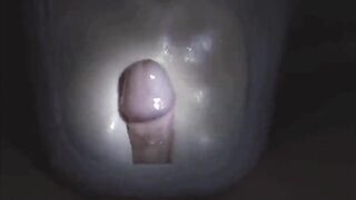 弟弟的鸡鸡被我晃晕了 突然就吐了 没想到晕奶 都没给我吃上一口 郁闷着