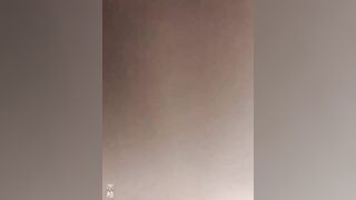 漂亮美眉给金主爸爸舔菊花 舔的可香了 那可是你准备花几十万娶回家的老婆